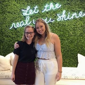 Meet your Posher, Charlotte